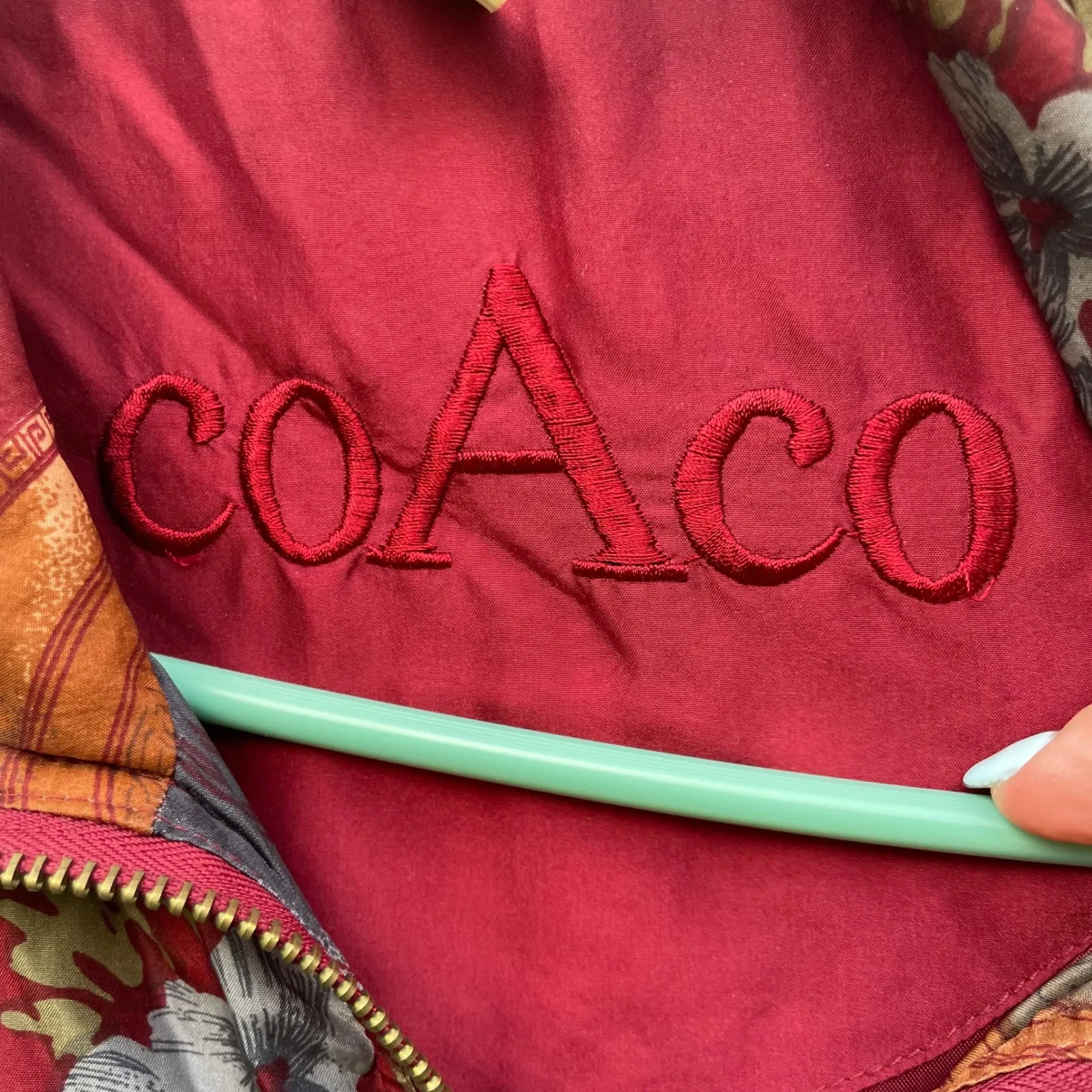 COACO Silk Bomber Jacket Abstract Print Vintage Style Lightweight L Red Size L - Image 3