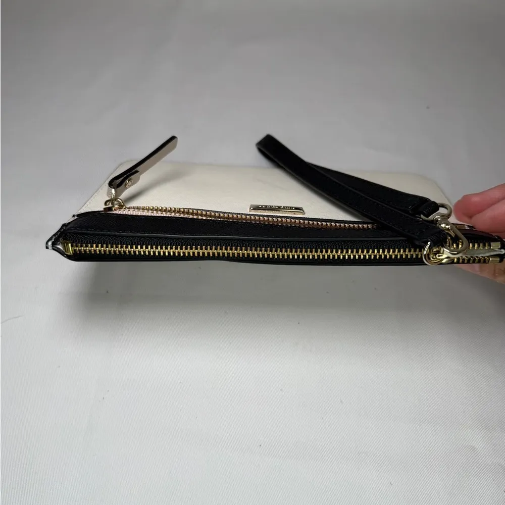 Kate Spade Two-Toned Wristlet - Image 5