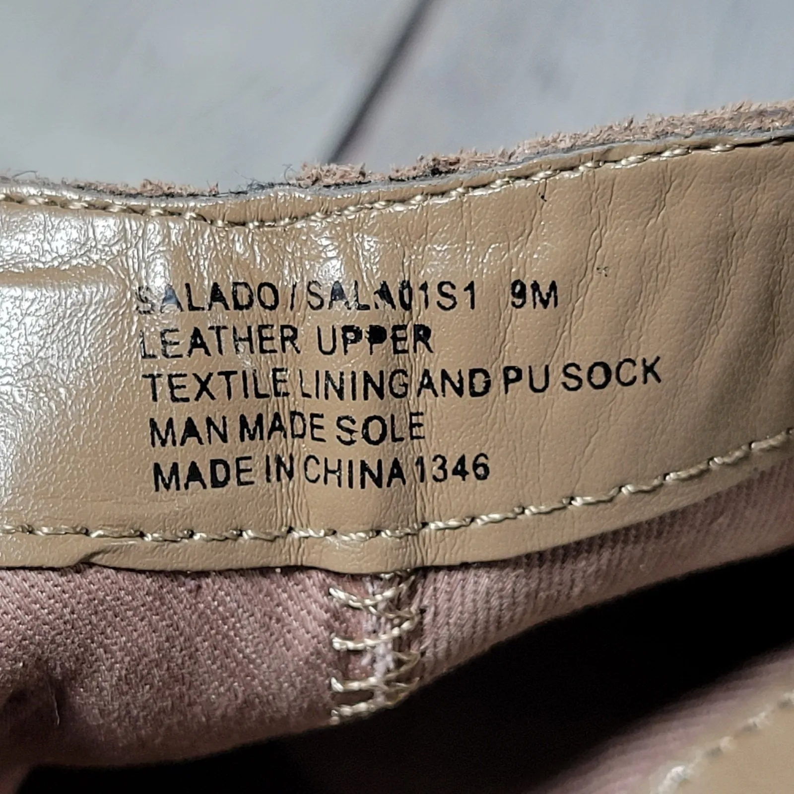 Steve Madden Suede Ankle Booties‎ Taupe V Cut Out Perforated Heel Shoes 9 NEW - Image 14