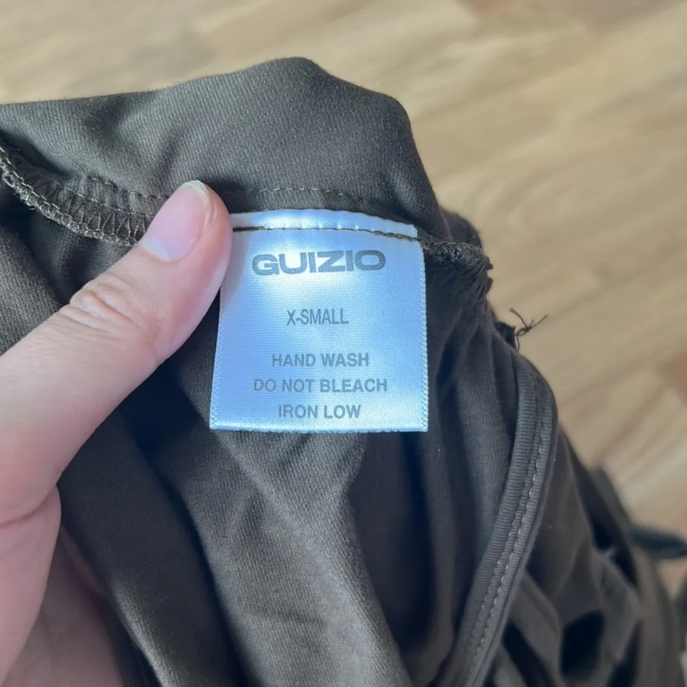 NWOT
Danielle Guizio Brown Wrap Blazer Top in green brown - Image 7