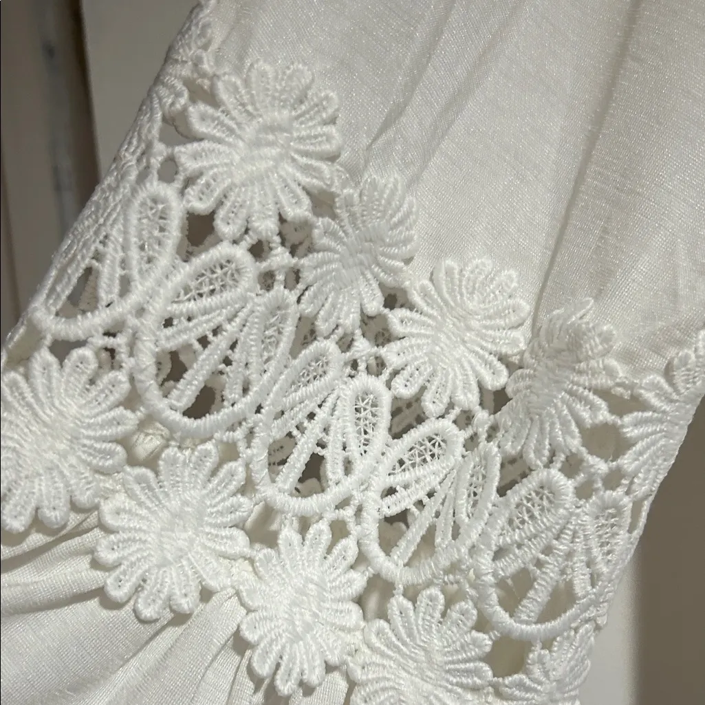 Win Win White Boho Tunic with Lace Sleeves s/m - Image 4