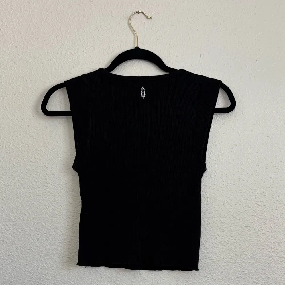 Free people black tank top - Image 2