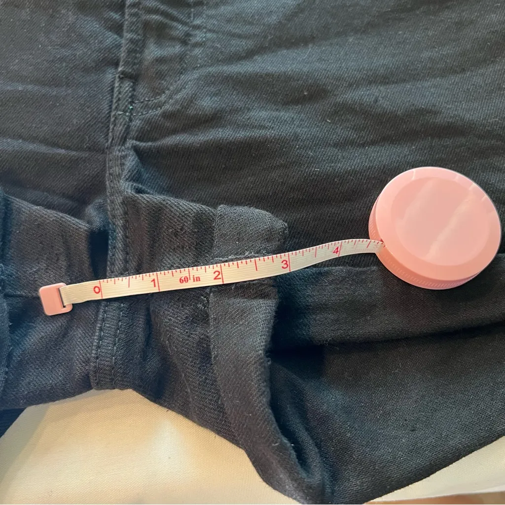 Old Navy Shorts Womens Size 10 black OG Straight High Rise - Image 5