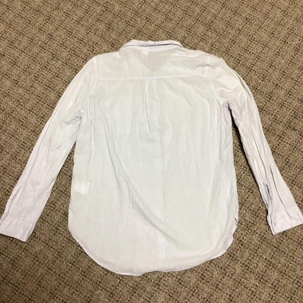 Divided by H&M Light Pale Blue Button Down Collared Long Sleeve Shirt * Size 4 - Image 8