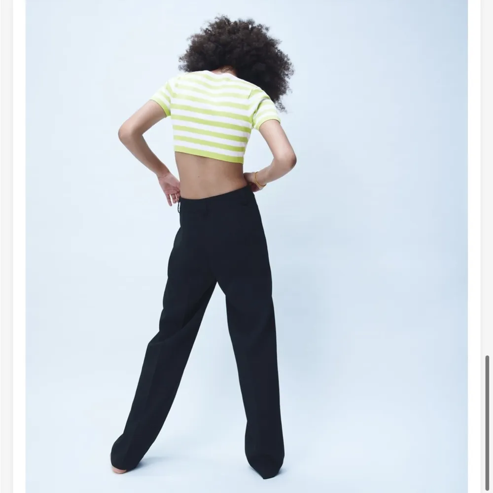 NWT Zara SMALL cropped square-neck green white stripes sweater - Image 4