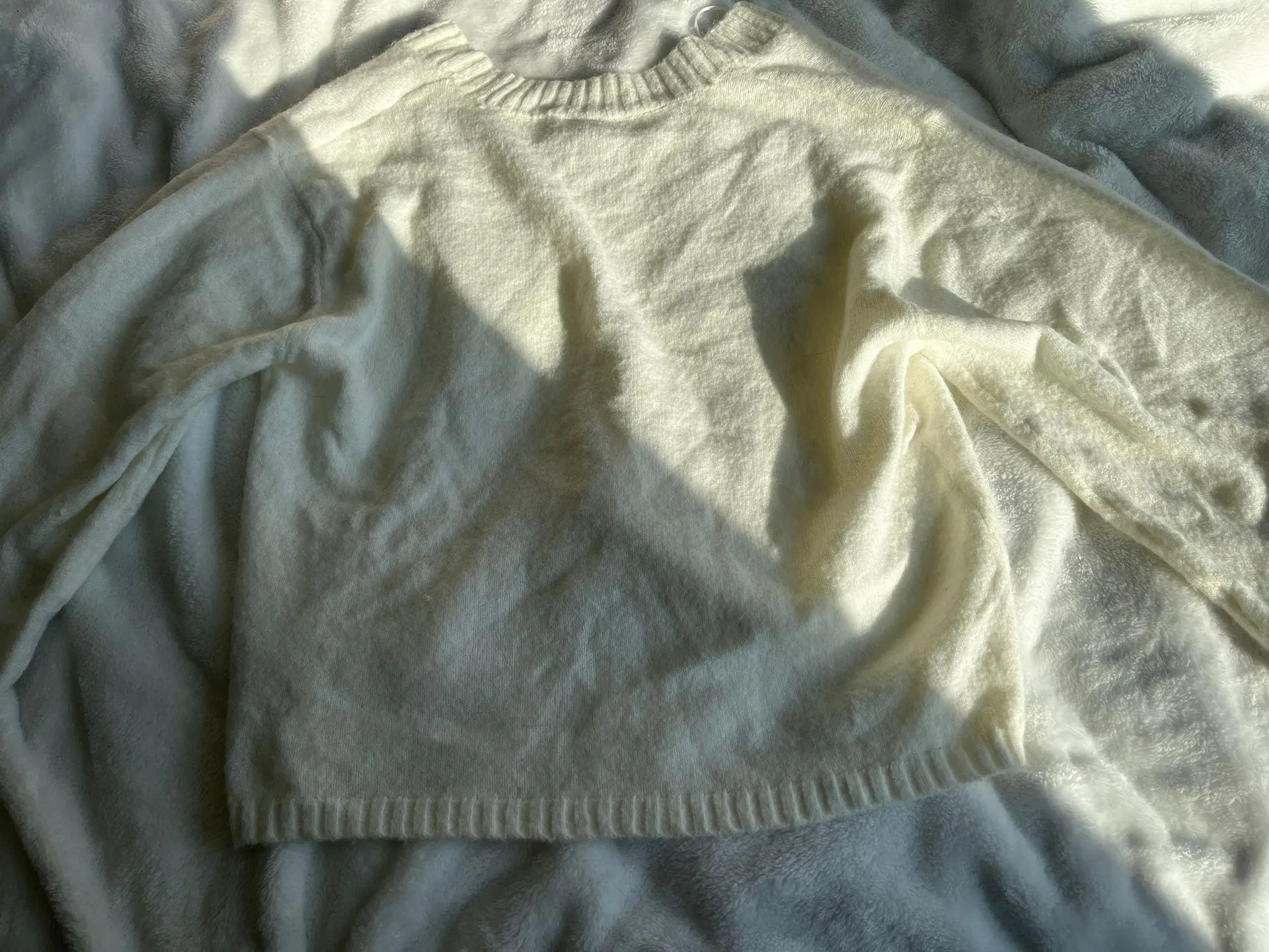 Off White Sweater - Image 3