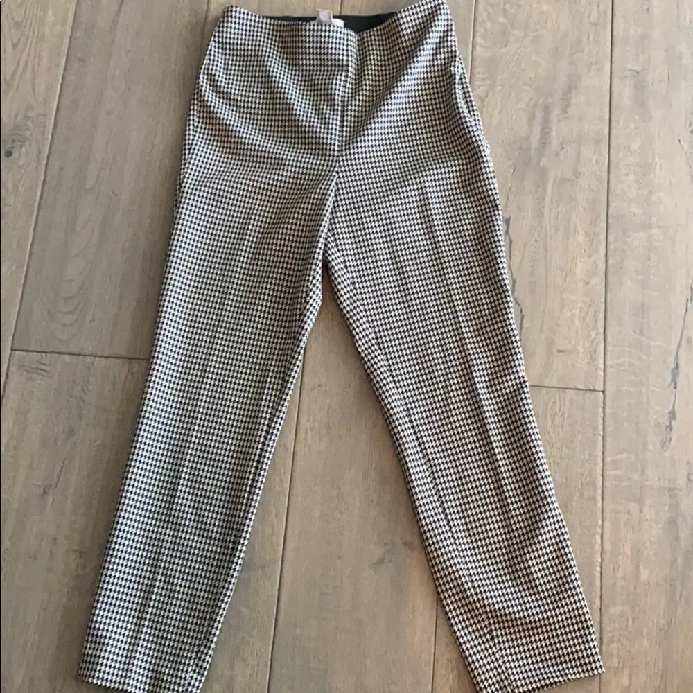 Women’s pant in cool Houndstooth fabric - Image 3