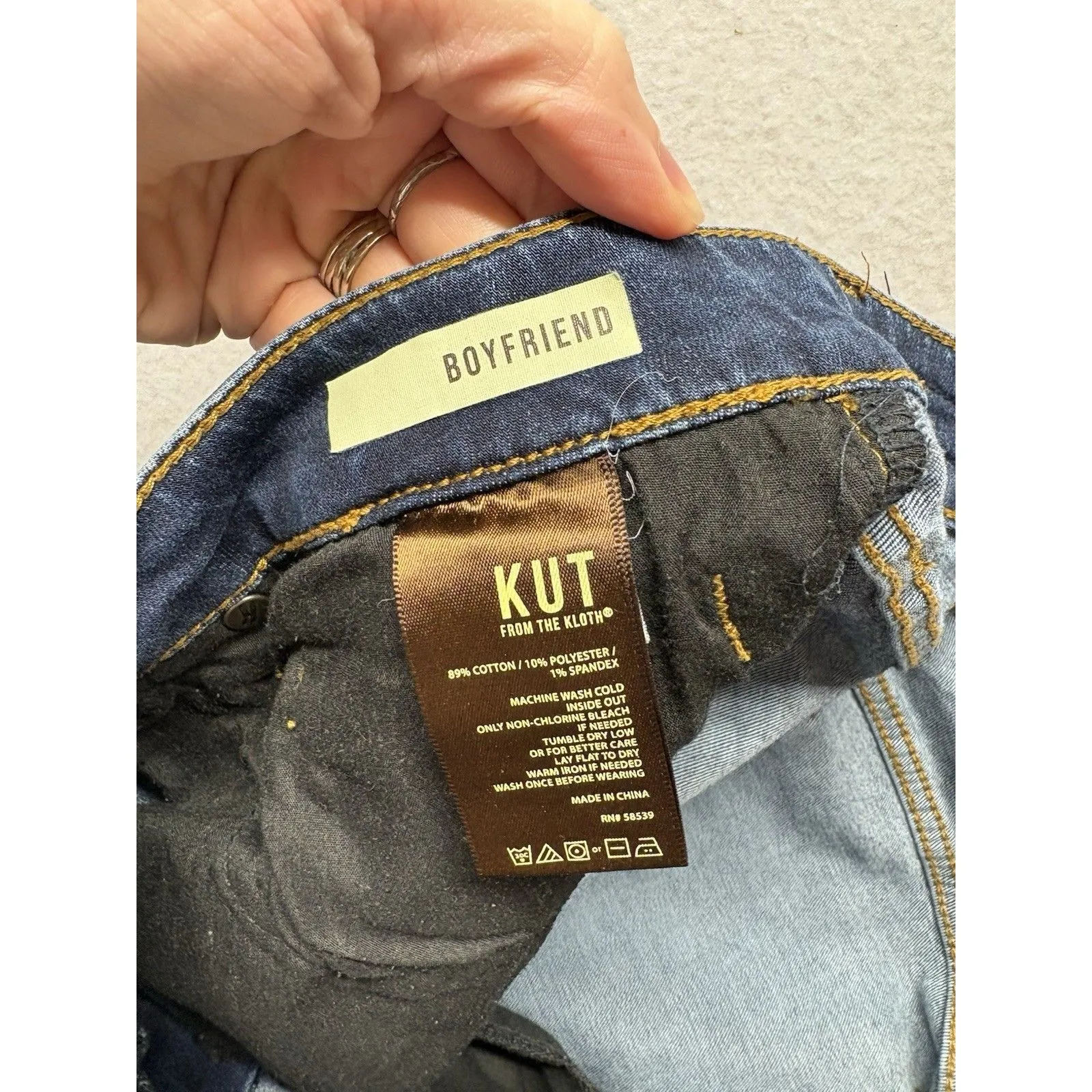 Kut From The Kloth Boyfriend Jeans Size 14 Mid Rise 36x30 - Image 3