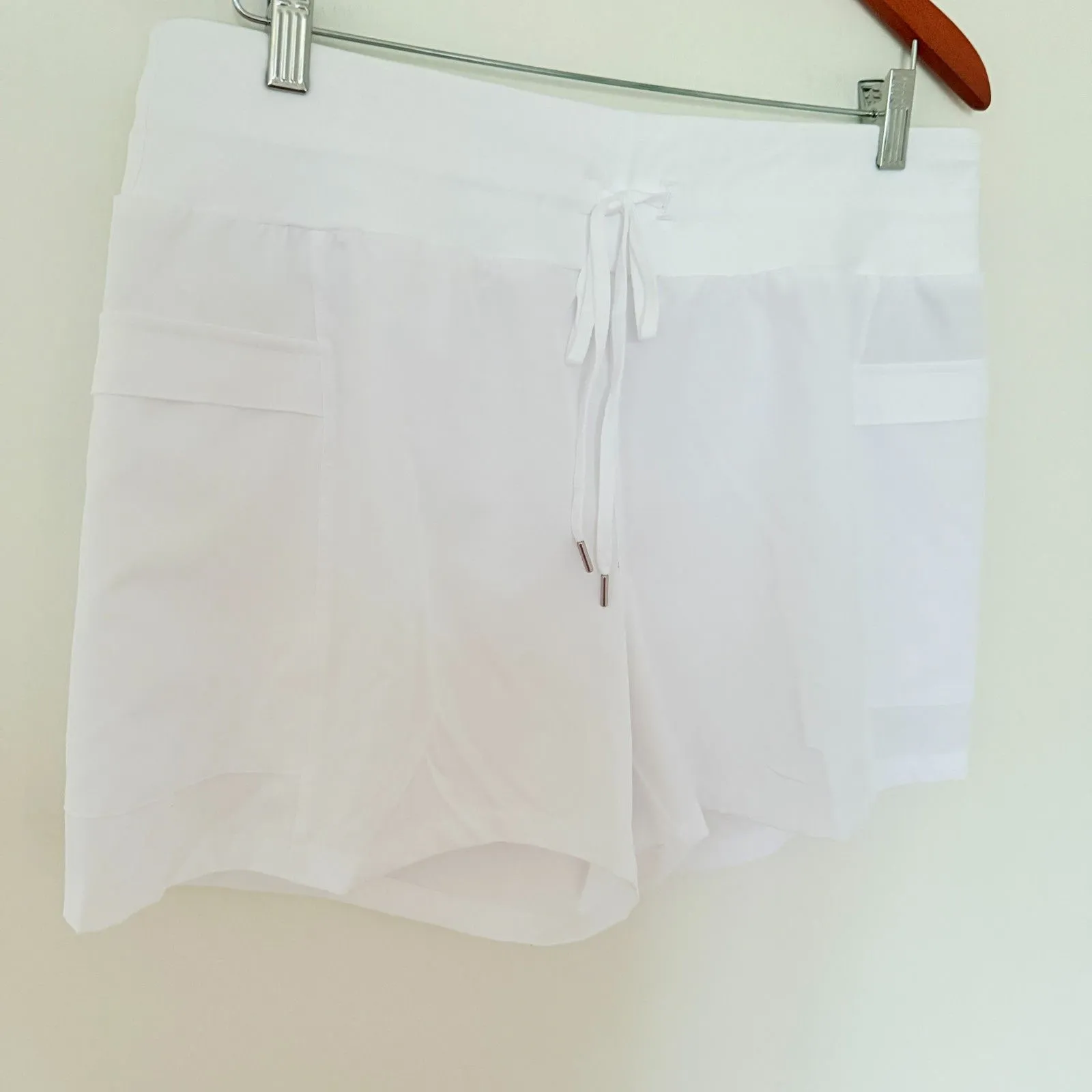 NWT Calia Journey Collection White Mid Rise Short 4" Inseam TrueLight Fabric L Size L - Image 9