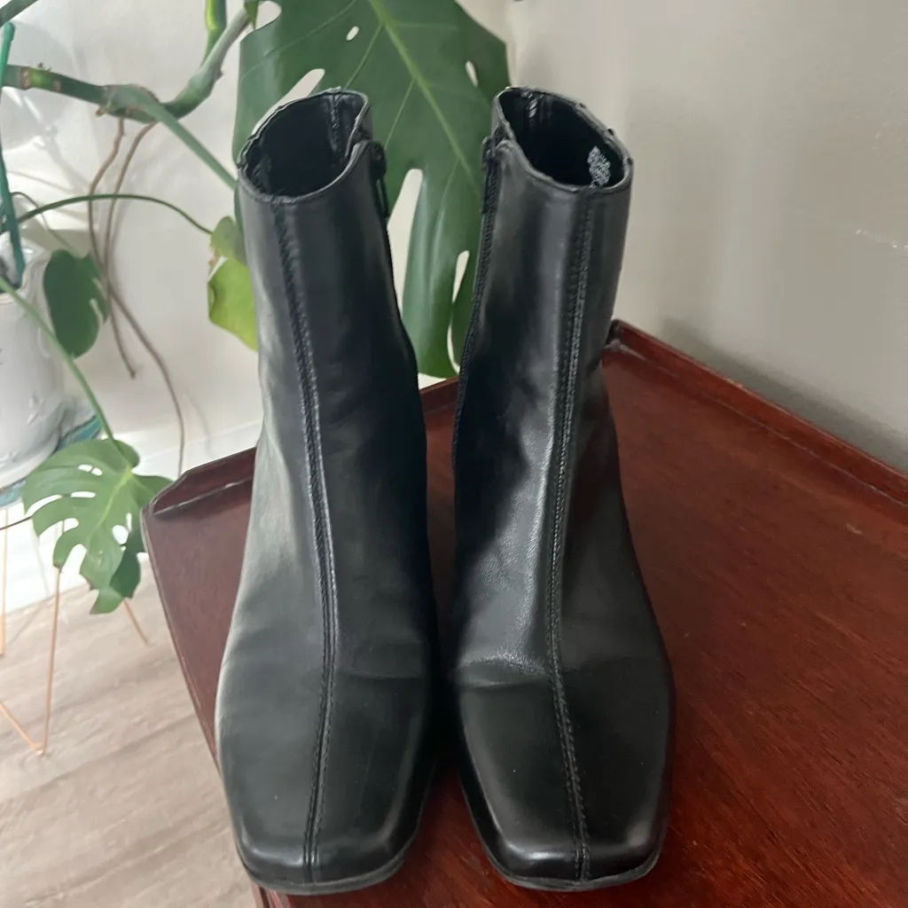 Nine West Pretty Lad Square Toe Chunky Heel Boots - Image 3