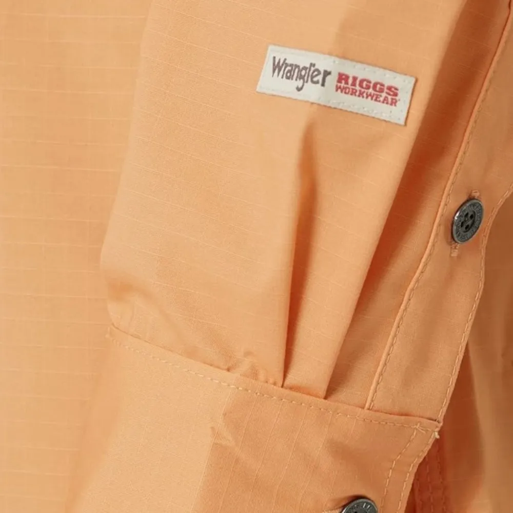 NWT Wrangler Riggs Workwear Women's Vented Button Down Work Shirt - Image 5