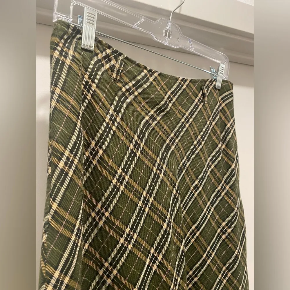 VTG 1960s  Green Plaid Wool Knee-Length Skirt - 6 - Image 5