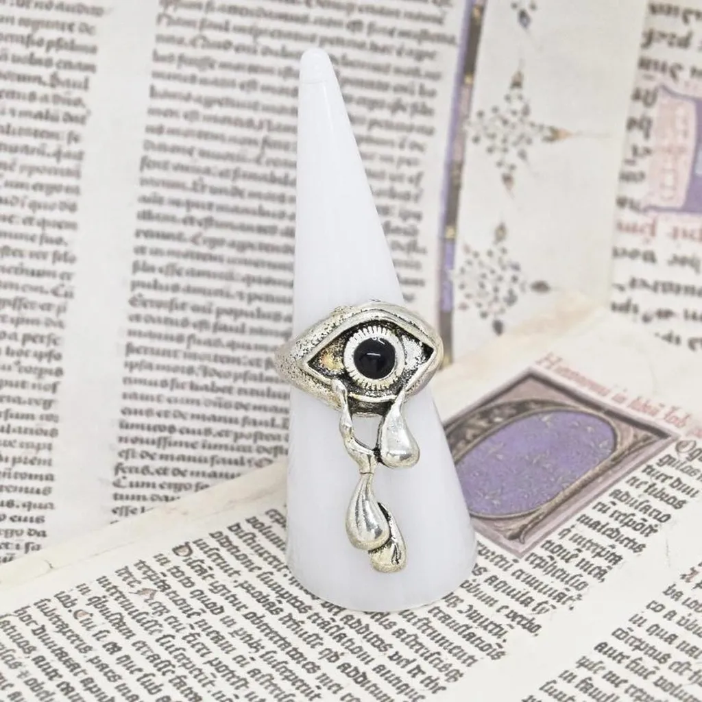 Trippy Dripping Eye Ring Silver - Image 4