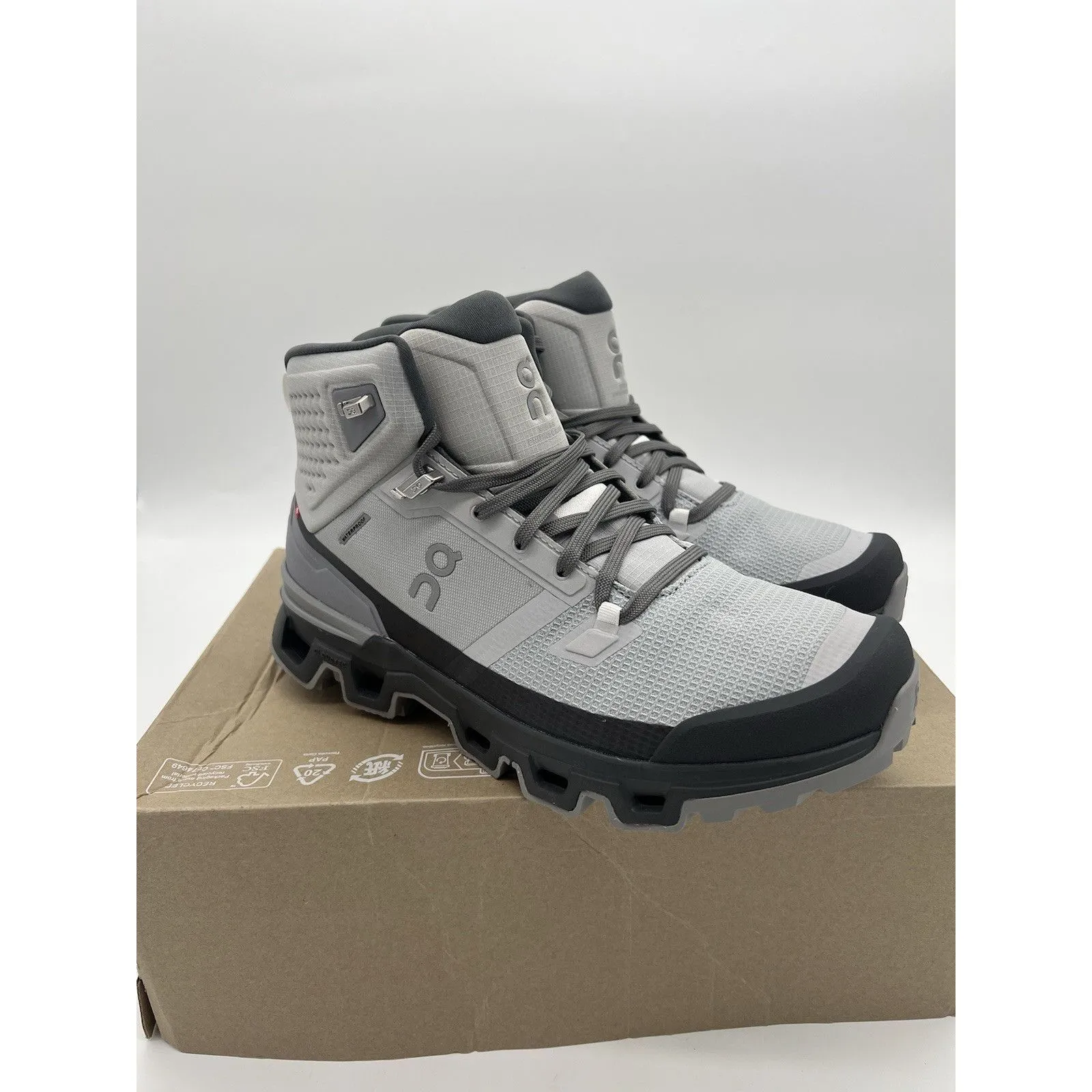 On Cloudrock 2 Glacier Eclipse Waterproof Women's Size 7 Hiking Boots Shoes - Image 3