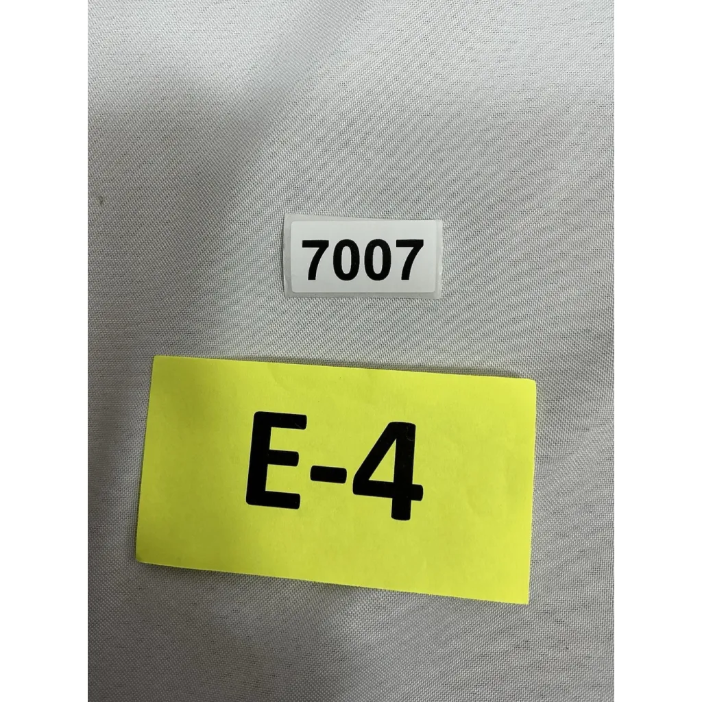 Womans Excellent Condition Zeroxposur Quilted Puffer Vest XL Blue Lightweight - Image 8