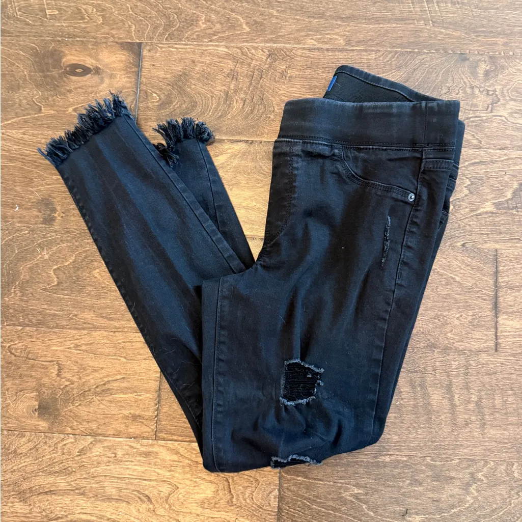 Old Navy EUC Rockstar Mid-Rise Distressed Pull-On Ankle Jeggings - Image 5