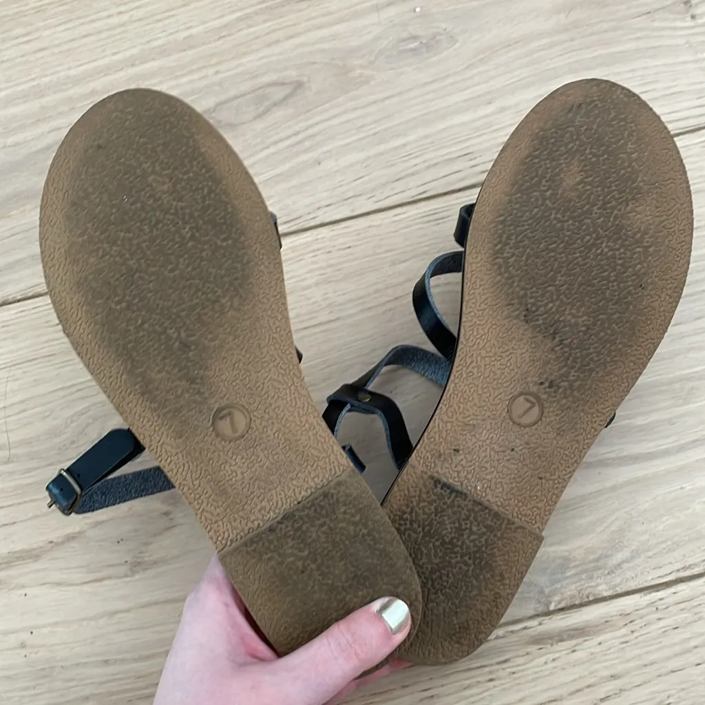 Mossimo strappy sandals - Image 3