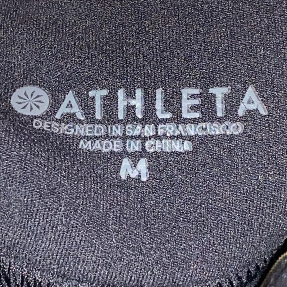 ATHLETA POWER CIRCUIT VITA BRA SIZE MEDIUM ADJUSTABLE TBACK STRAPS EUC CLEAN - Image 3
