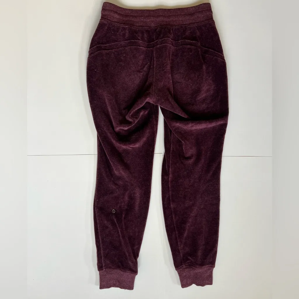 Lululemon Women’s Warm Down Jogger Velour Heathered Artic Plum Jogger Size 4 - Image 5