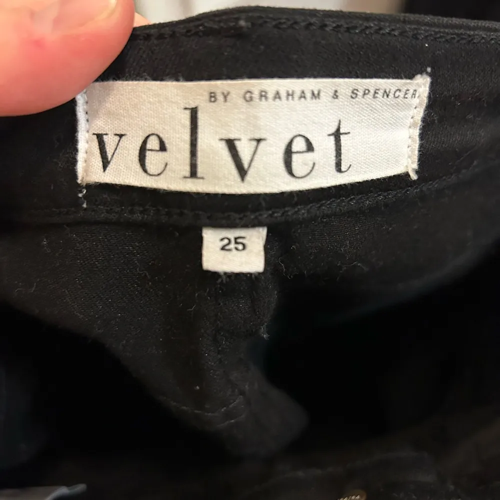 Velvet by Graham & Spencer Black Coated Skinny Jeans - Image 3