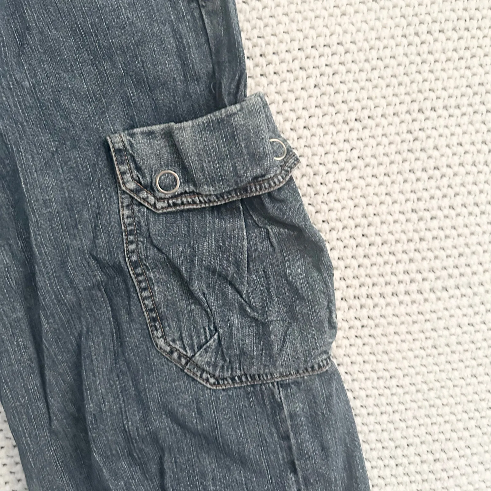 GAP Vintage Y2K Blue Denim Cargo Tie End Capri Pants Women 4 Utility Girlie - Image 5