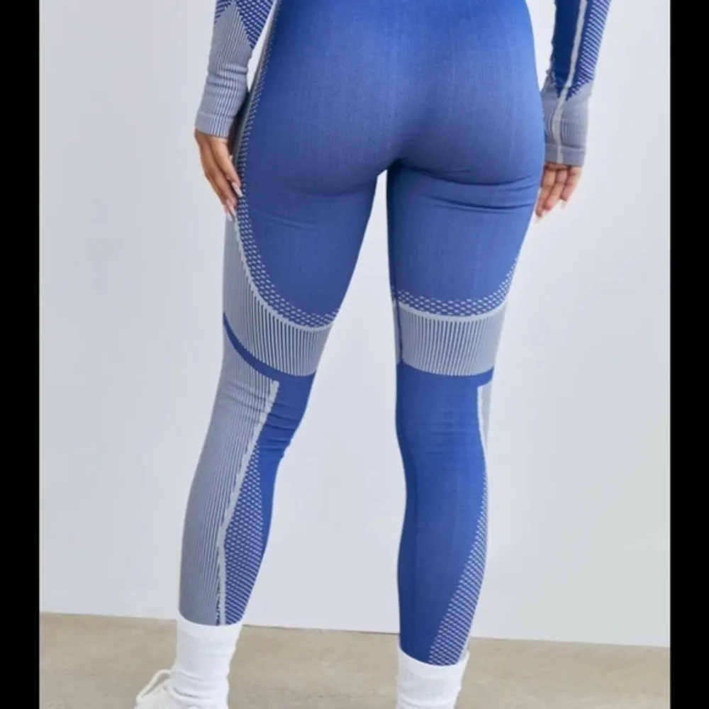 Pretty Little Ghings Seamless workout set - Image 5