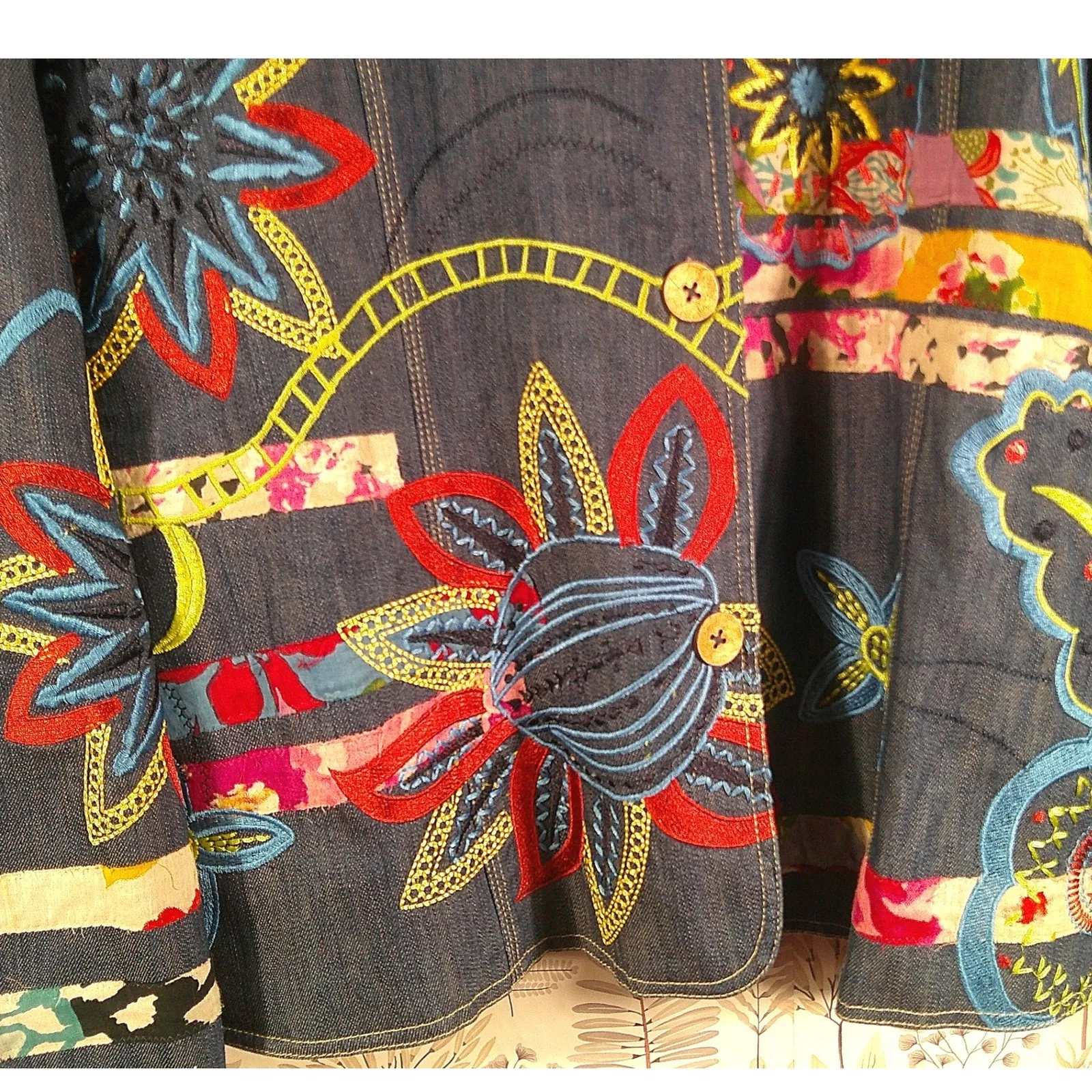 Nomi Thompson Embroidered Patchwork Denim Jacket Multicolor Floral Appliqué L Blue Size L - Image 3