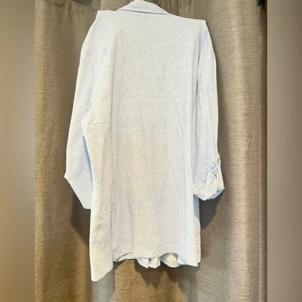 J. McLaughlin  light blue button down top spandex - Image 8