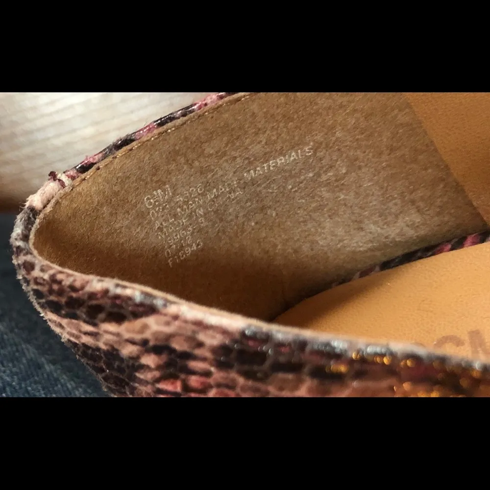 COSMOPOLITAN Faux Snakeskin Shaped Pump Size 6 1/2 - Image 8