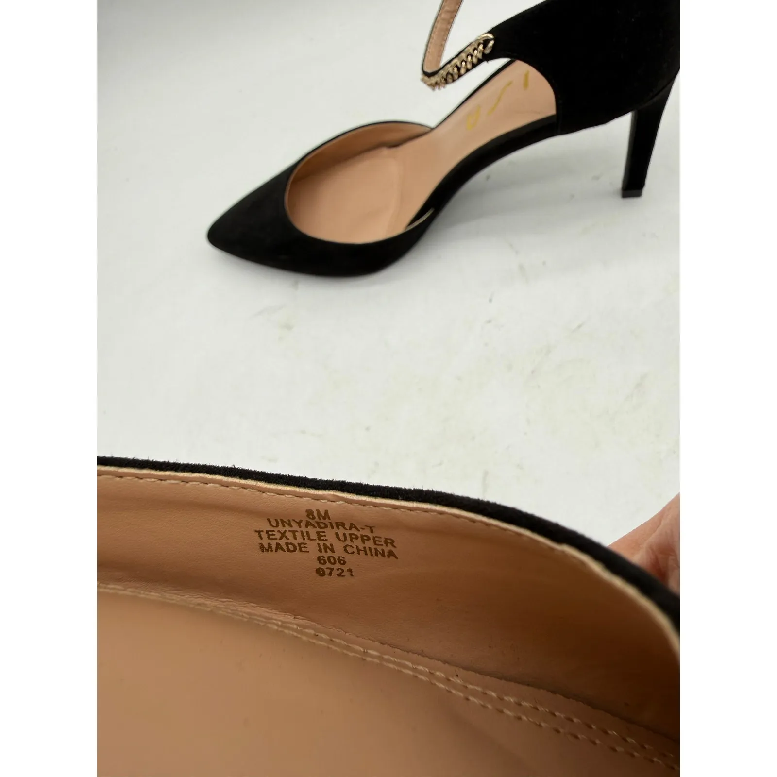 Unisa Yadira Point Toe d'Orsay Black Faux Suede Maryjane Pumps Women's 8 - Image 7