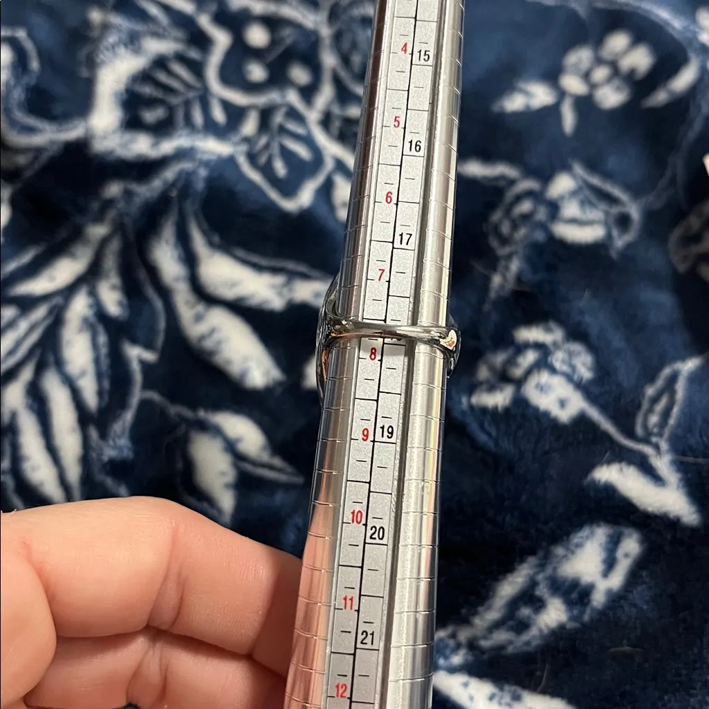 NEW! #2 Statement Ring Animal Print Design Set in silver-toned metal rhinestone - Image 6