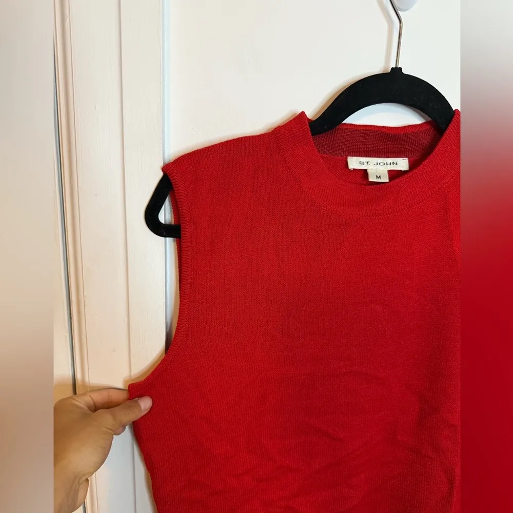 St. John Red Wool Santana Knit Mock Neck Sleeveless Blouse - Image 3