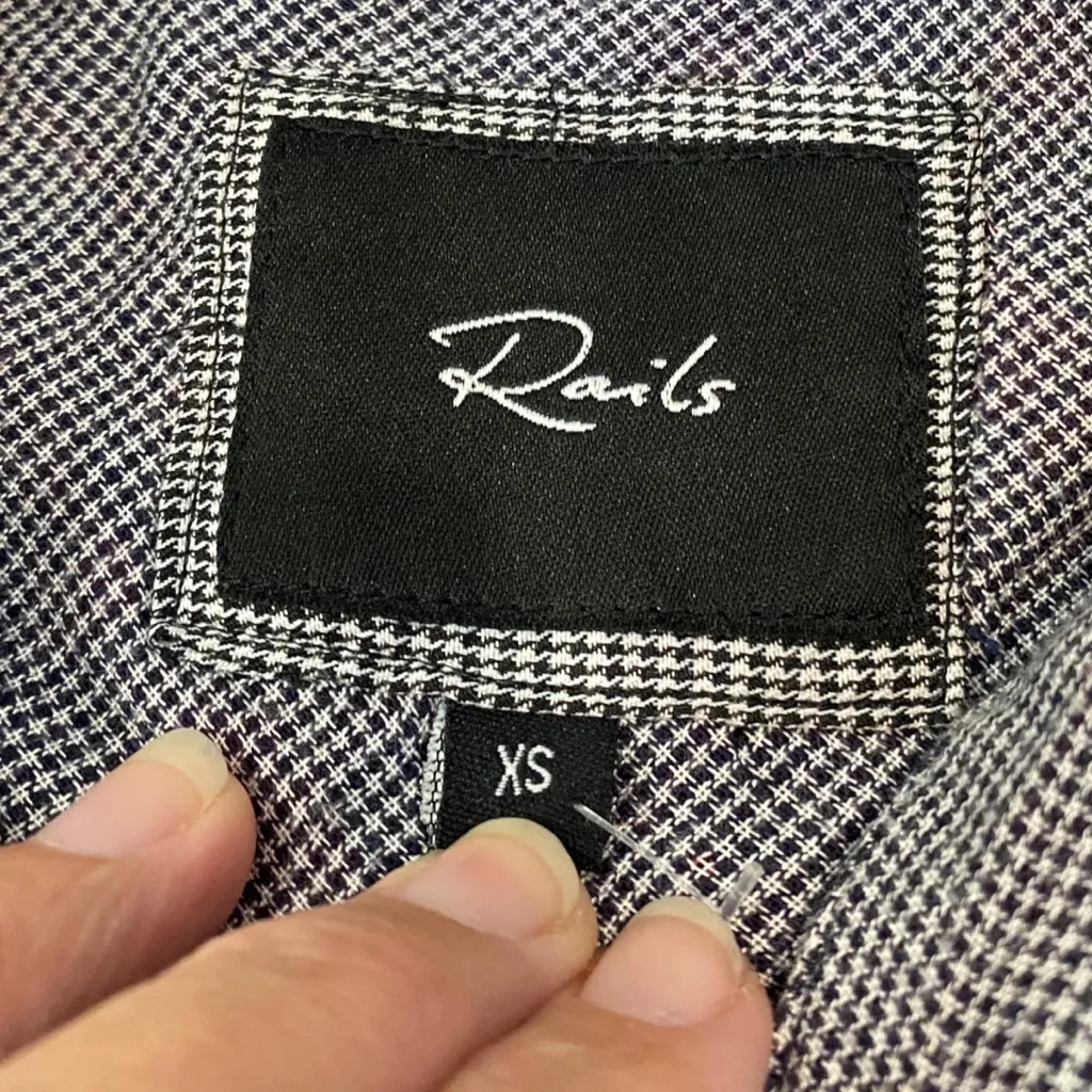 Rails HUNTER Red & Blue Plaid Button Down Shirt Size Extra small - Image 8