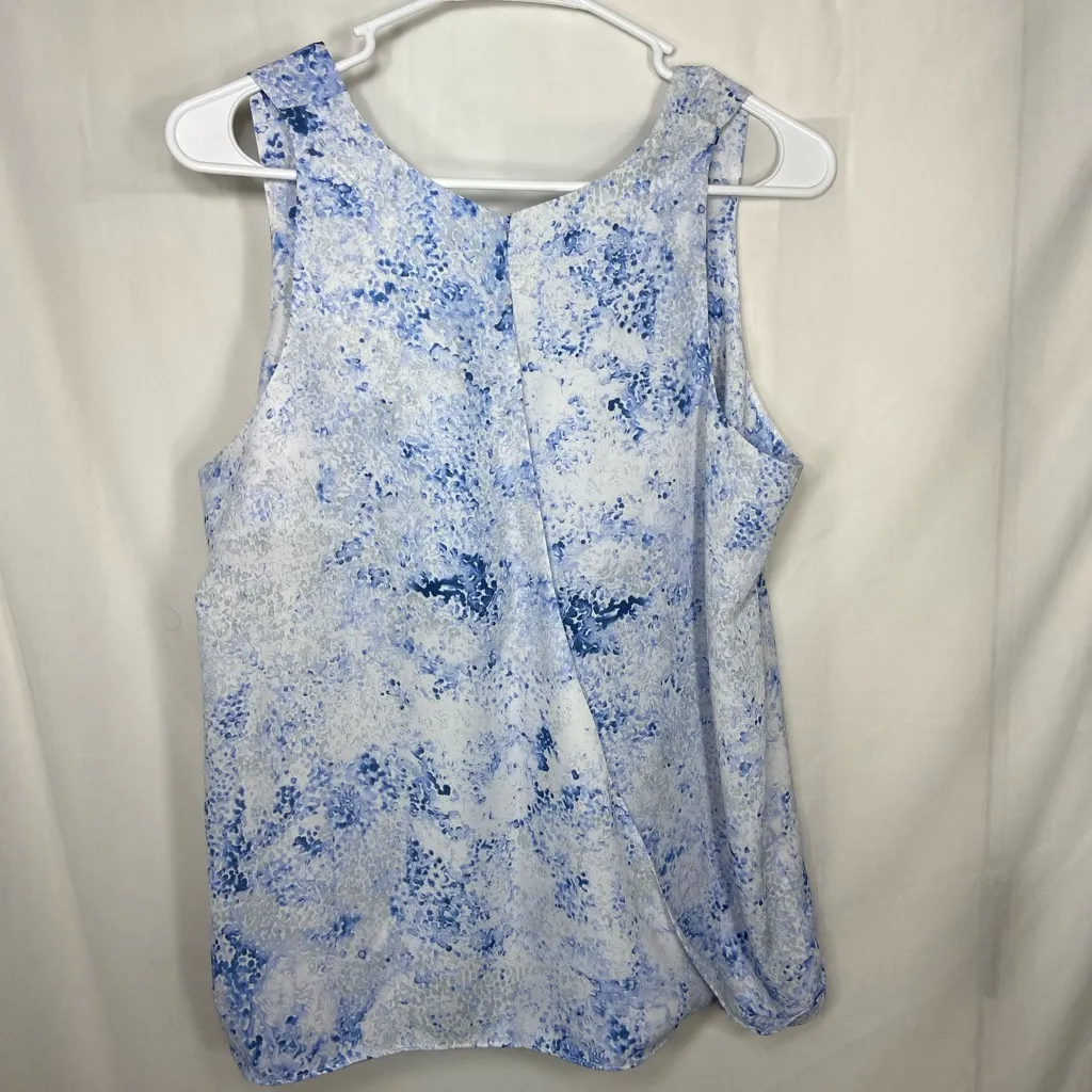 NWOT Violet & Claire women’s bluish purple white print sleeveless blouse top‎ M - Image 6