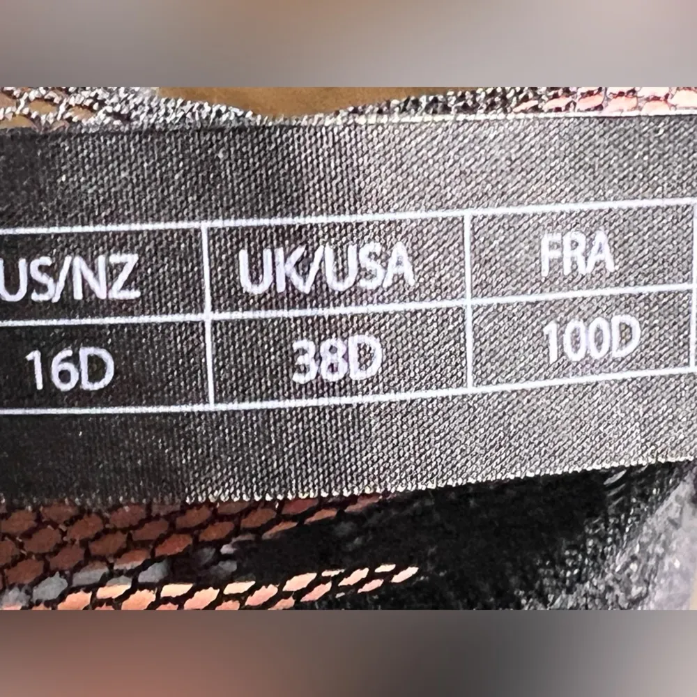 Lonely Lulu Underwire Bra Black. Size 38 D Black - Image 11