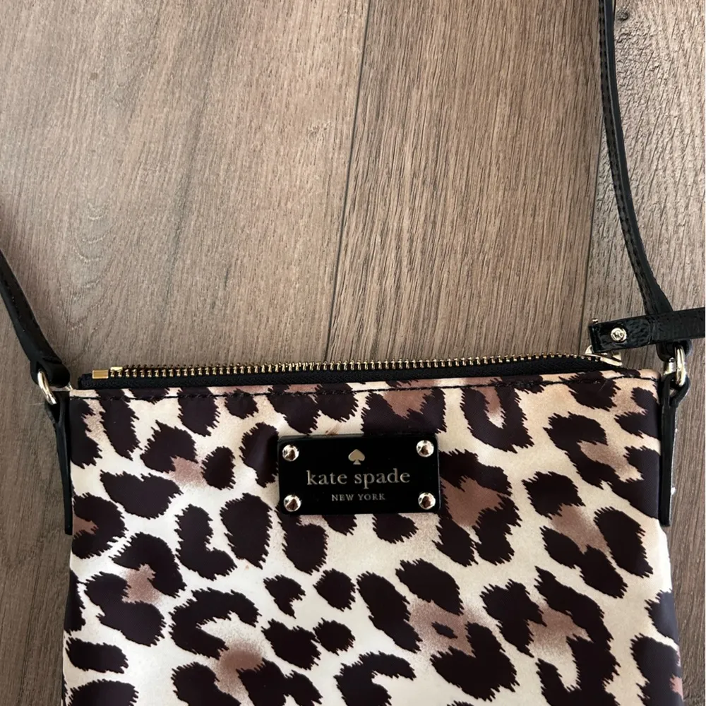 Cheetah Print  Crossbody Bag - Image 2