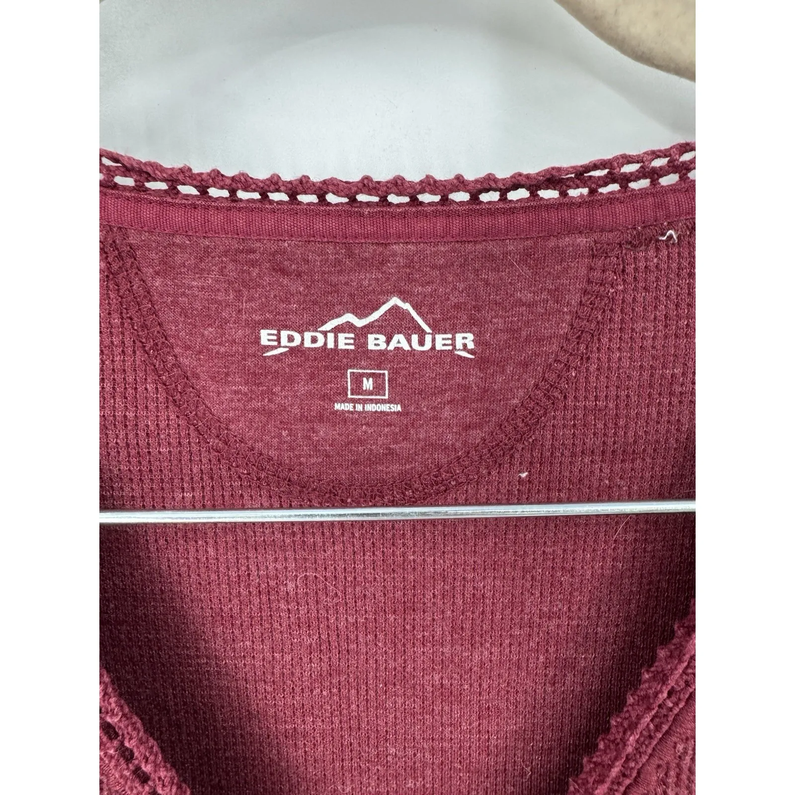 Eddie Bauer Henley Top Women Medium Burgundy Outdoor Long Sleeve Waffle Knit - Image 3