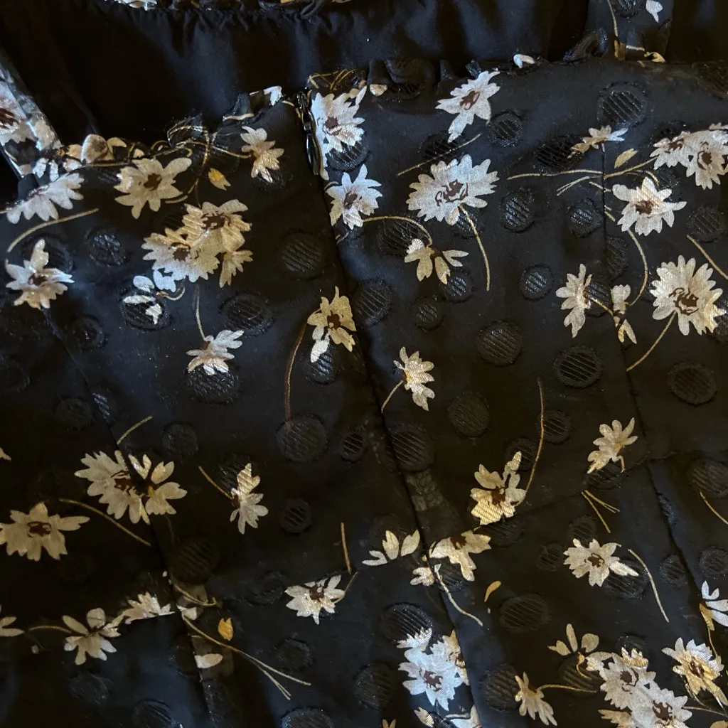 Lulu's Black Floral Midi Dress with Tie Straps Size M - Image 4