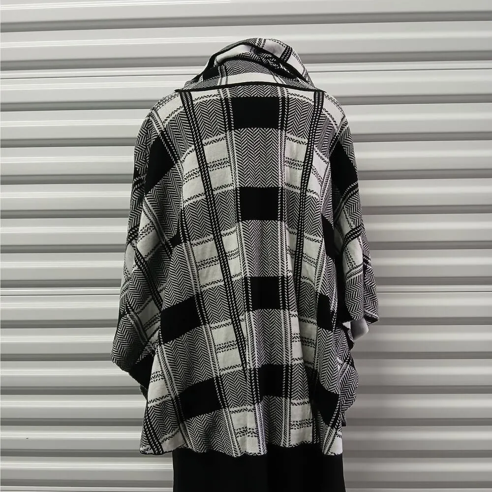 Fever Women's L / XL Poncho Black White Plaid Pullover Sweater Cape Winter Size L - Image 2