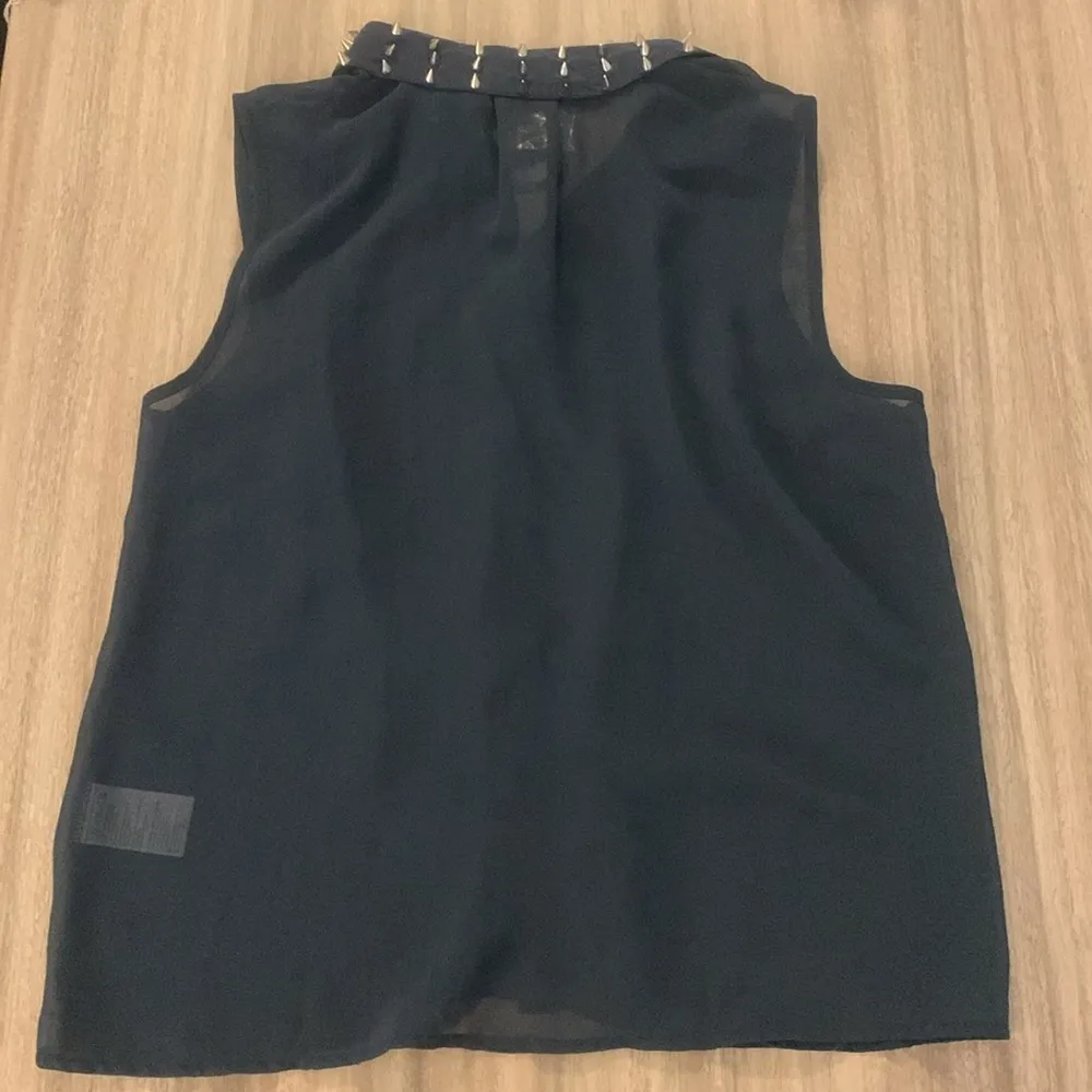 NWT Sparkle & Fade Navy Sheer Studded Collar Sleeveless Blouse Tank Top! - Image 8