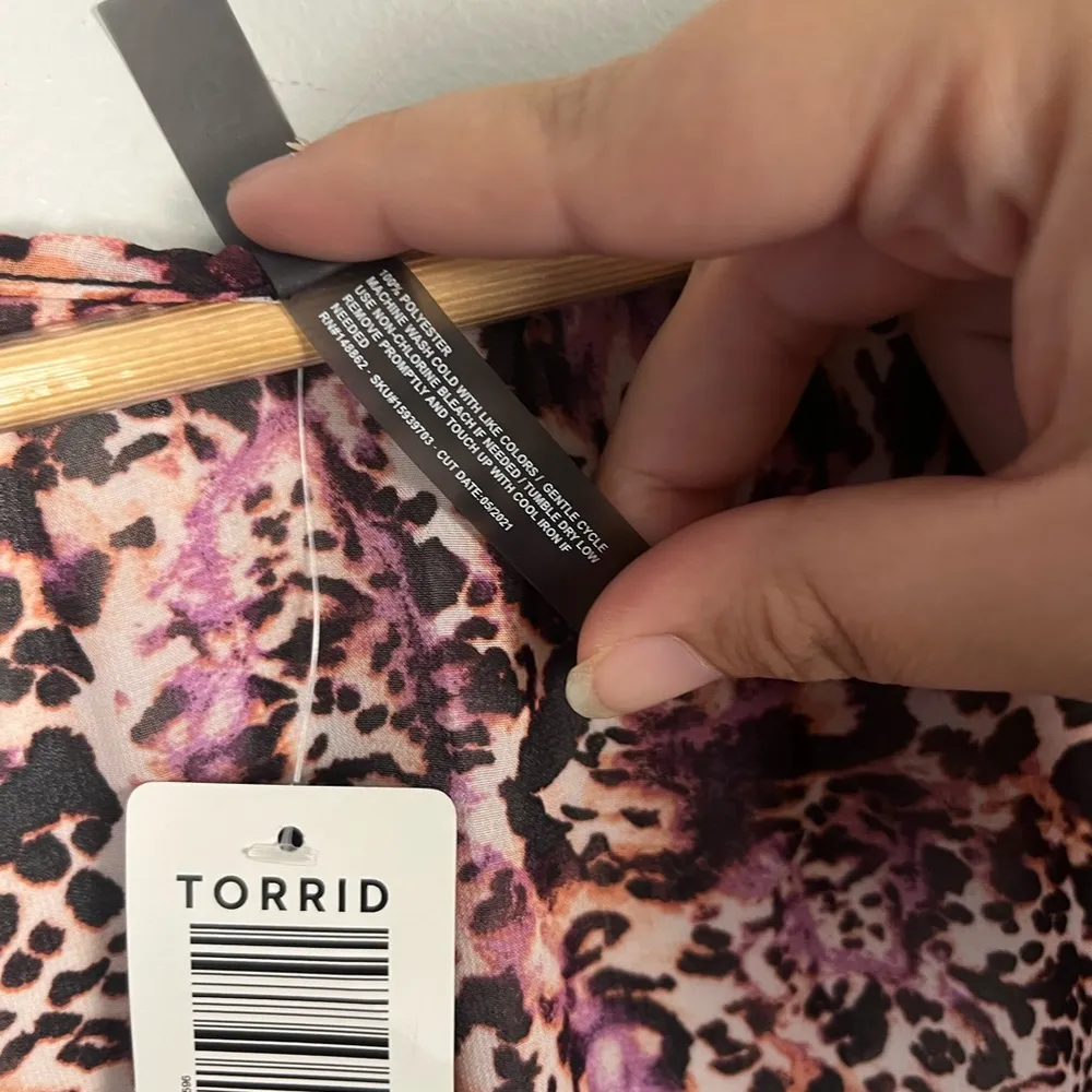 Torrid maxi burgundy leopard animal print sheer chiffon coverup kimono size 1/2 - Image 8