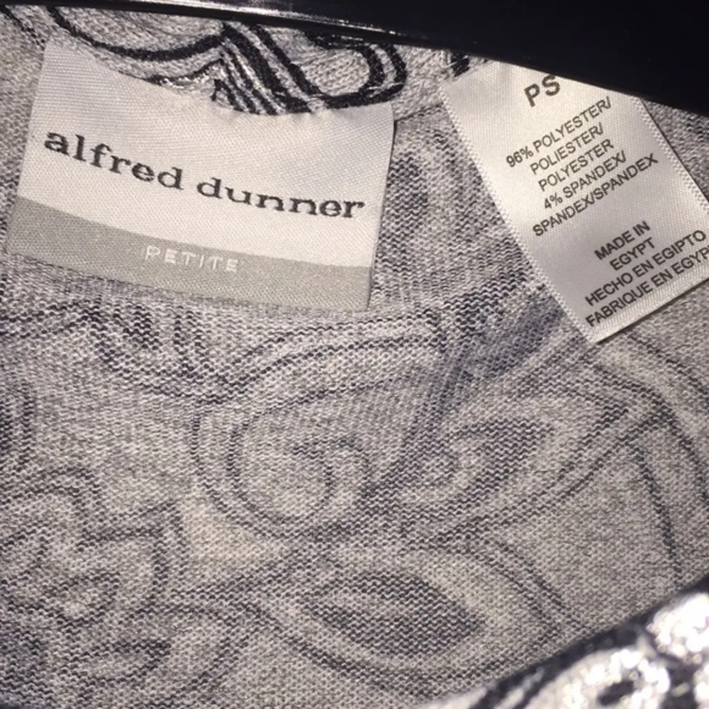 🎵 NWT Alfred Dunner Blouse w/ attached necklace - Image 5