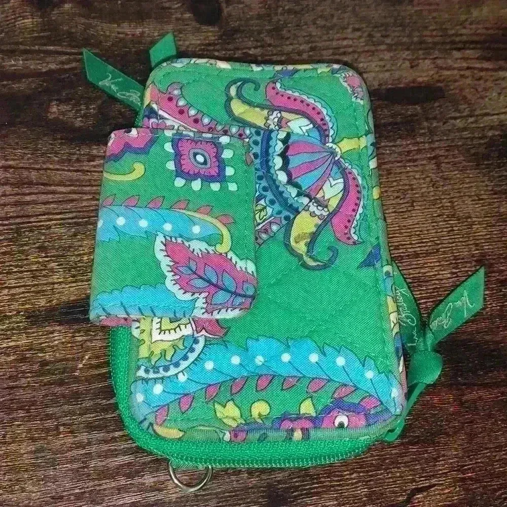 Vera Bradley mini wallet - Image 2