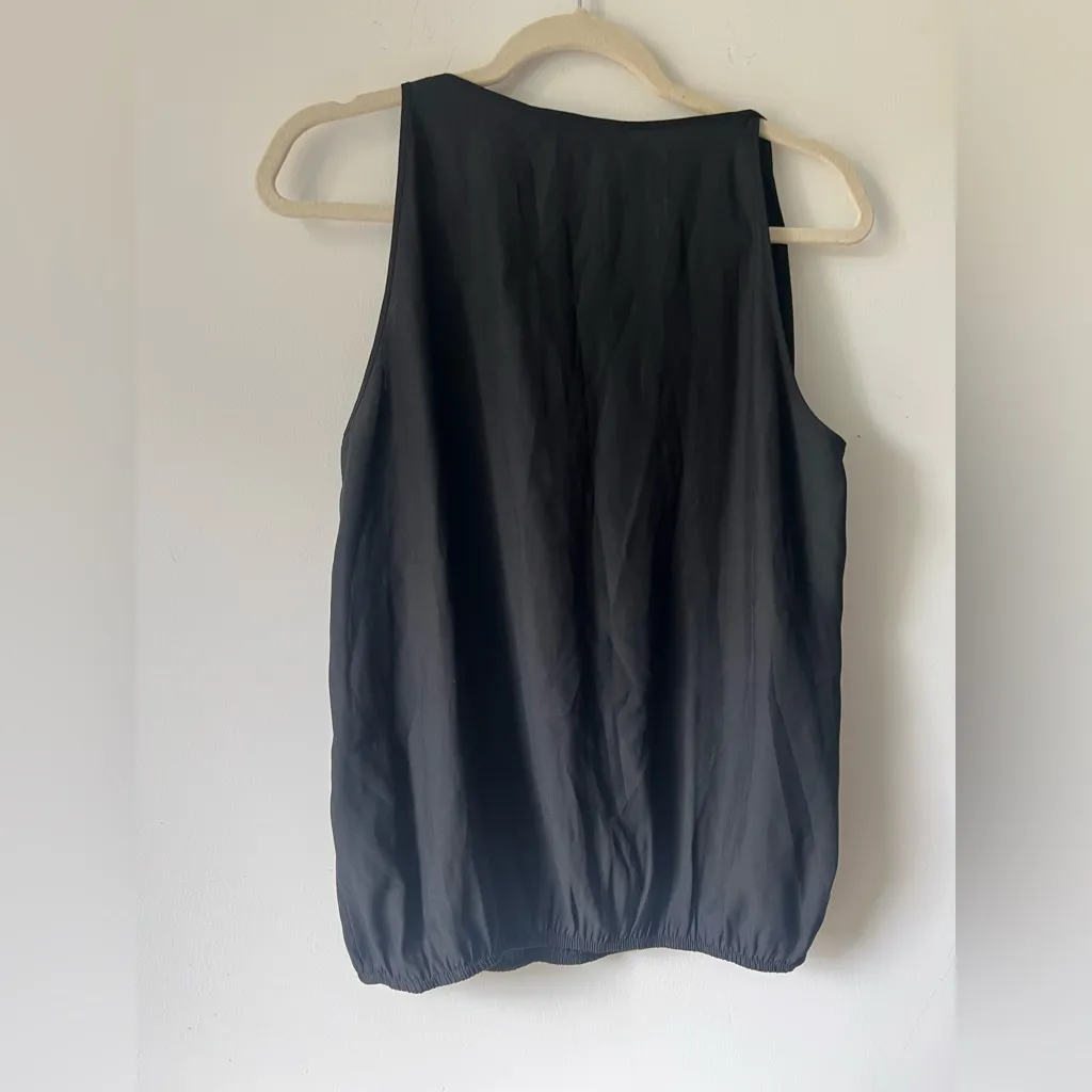 Max Edition Women’s Black Sleeveless V-Neck Top NWT Size L - Image 3