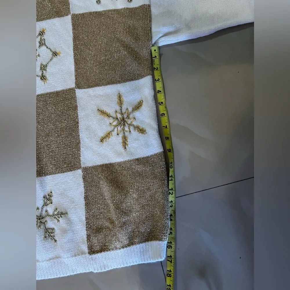 Womens Maurada Ugly Christmas Sweater L Snowflake White Gold Knit Turtleneck VTG Size L - Image 8