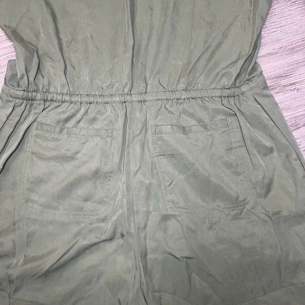 Banana Republic Olive Button-Down Shirt - Image 9