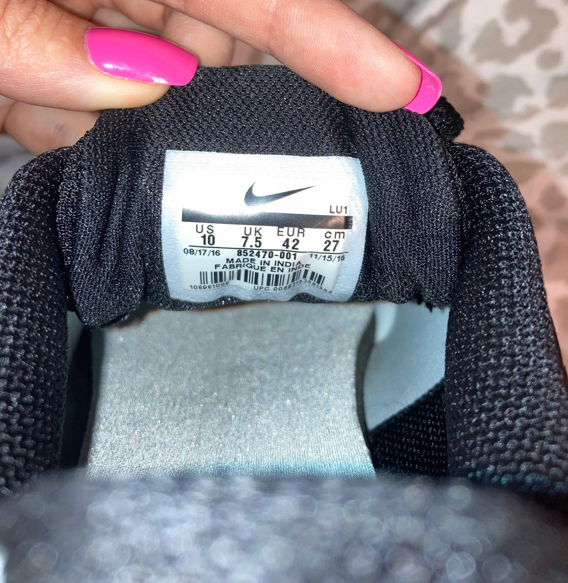 Nike Sneakers - Image 7