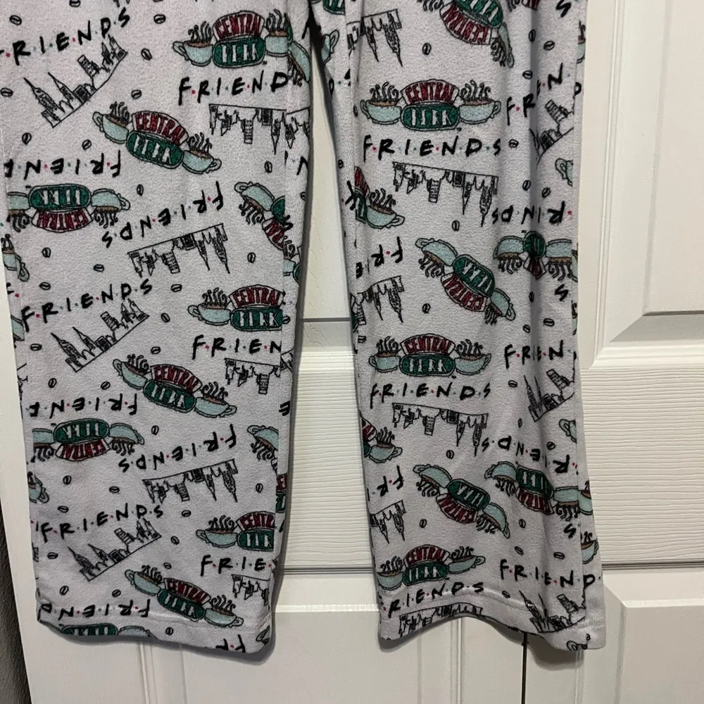 Friends central perk pajama pants size small - Image 2