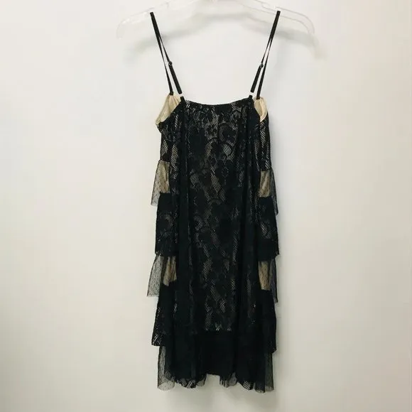NWT O/S LF Navy Brand Tiered Lace Overlay Dress Black Size undefined - Image 4