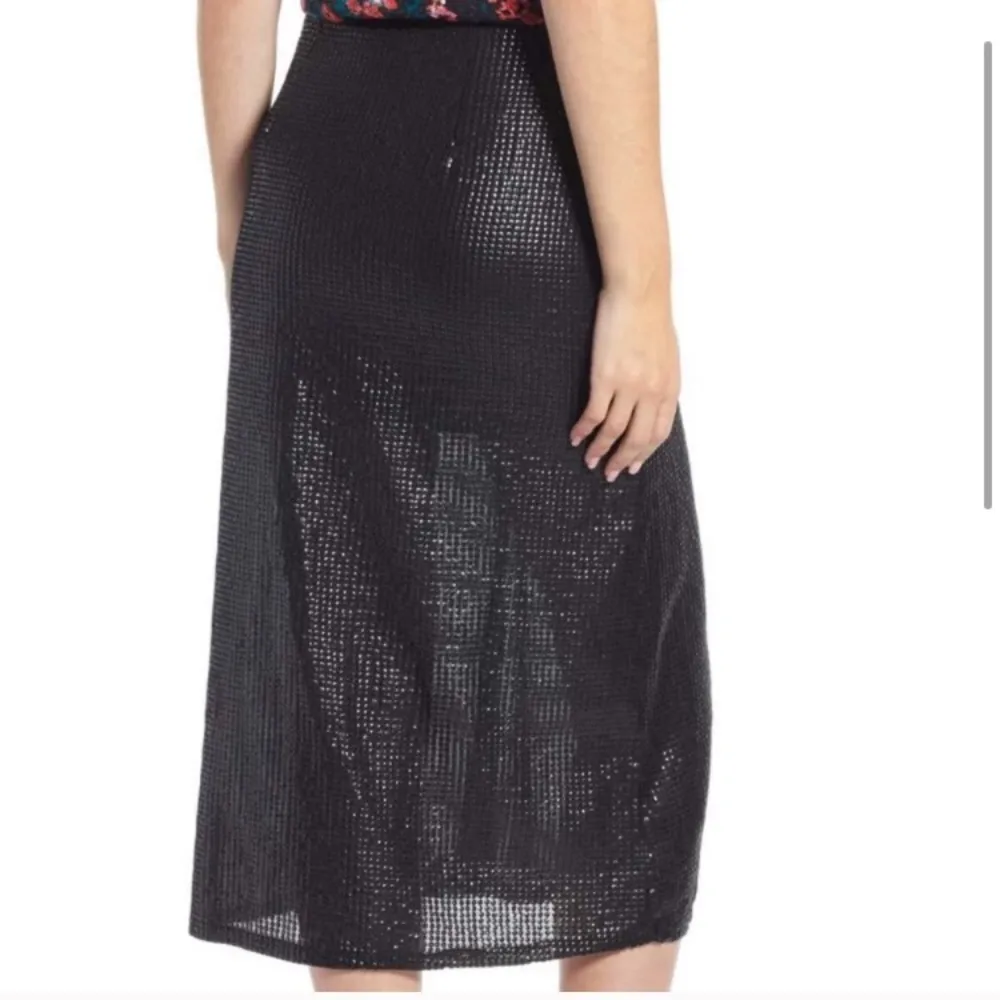 NWT Something Navy Sequin Skirt - Image 2
